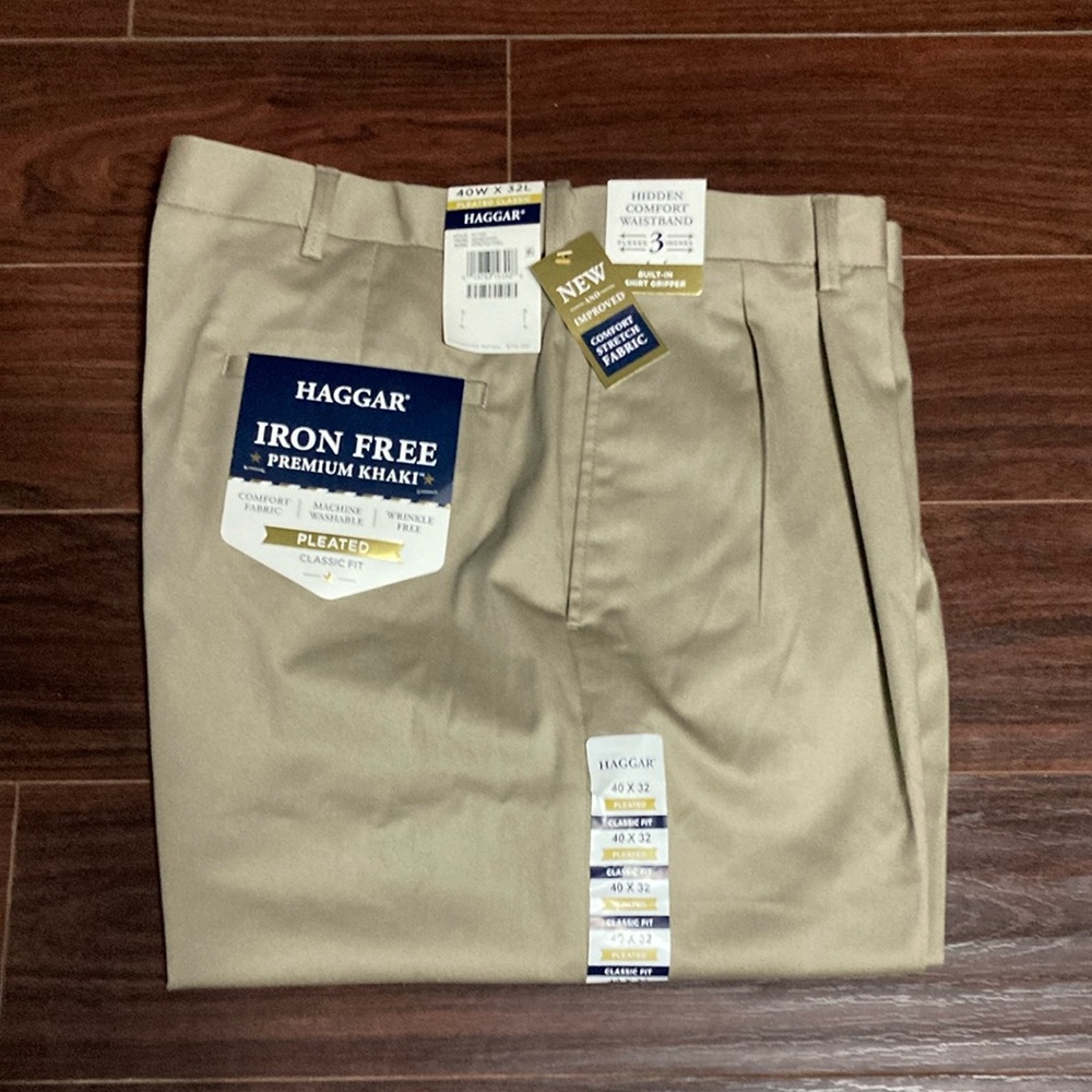 Haggar Men's Iron Free Premium Khaki Pants Pleated Classic 40x32
